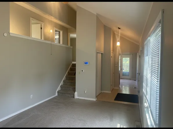 (undisclosed Address), West Henrietta, NY 14586