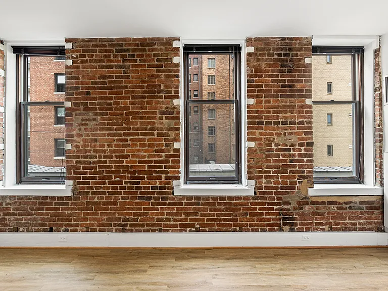 1615 Q St NW #210 — Photo 9