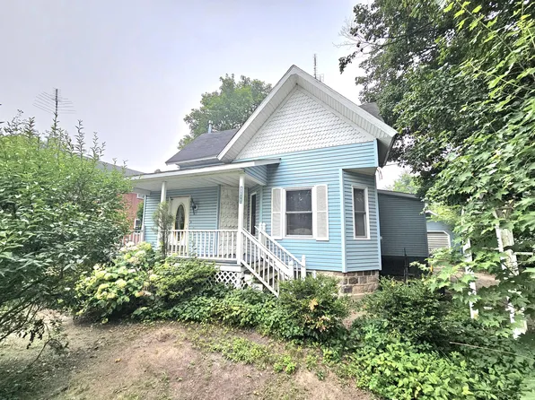 31175 Depot St, Leonidas, MI 49066