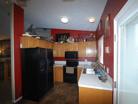 5th image of 2865 Pam St