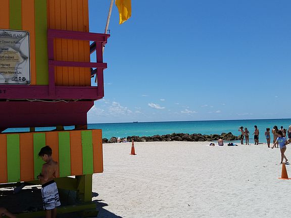 2nd image of 2924 Collins Ave APT 405