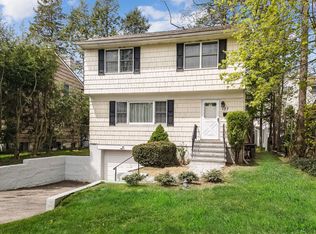 137 White Rd, Scarsdale, NY 10583