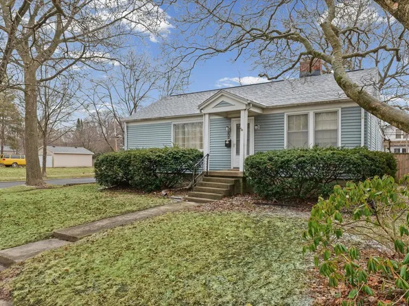 609 E Washington St, Urbana, IL 61801