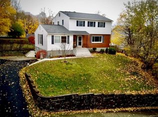 42 Rende Dr, Beacon, NY 12508