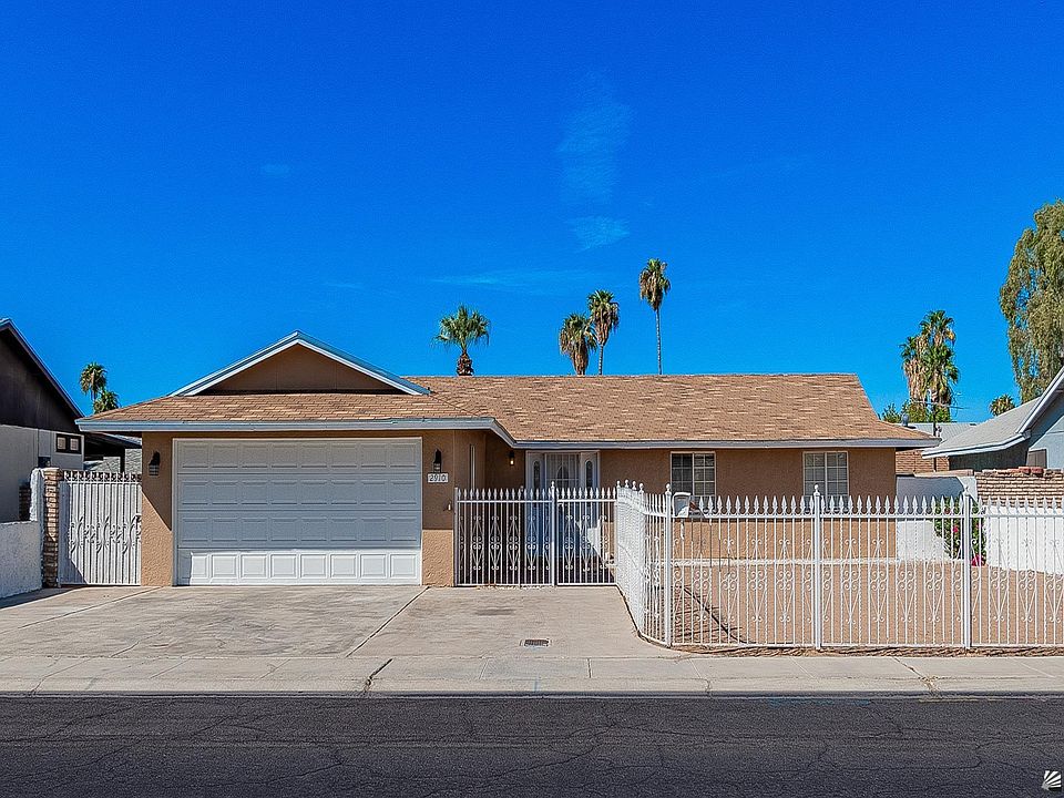 1st image of 2910 S Rainbow Ave