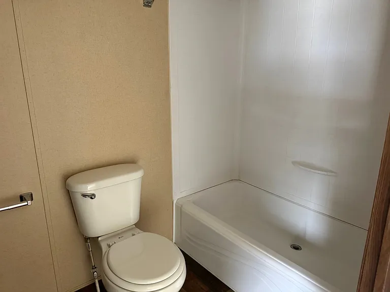 565 Travis Way — Photo 9