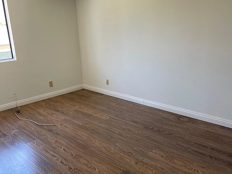 601 Dewey Ave #N — Photo 3
