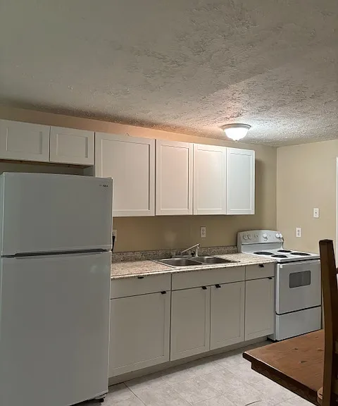 228 Main St — Photo 11