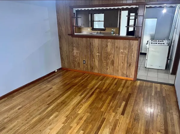 (undisclosed Address), Waterbury, CT 06706