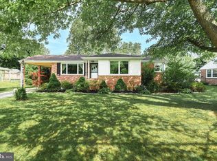 751 Haines Rd, East York, PA 17402