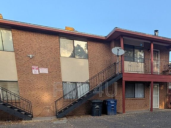 2nd image of 315 Dorado Pl SE Unit B