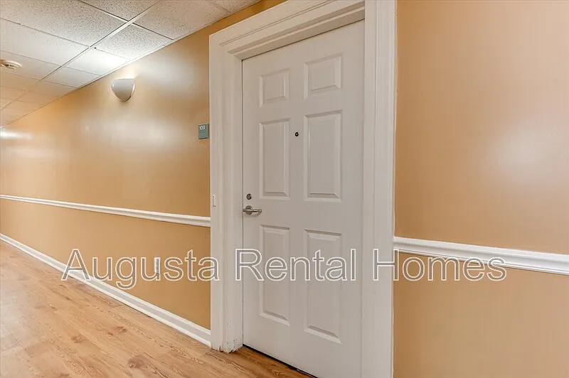 1 bed, 1.0 bath, 663 sqft, $910 — Photo 3