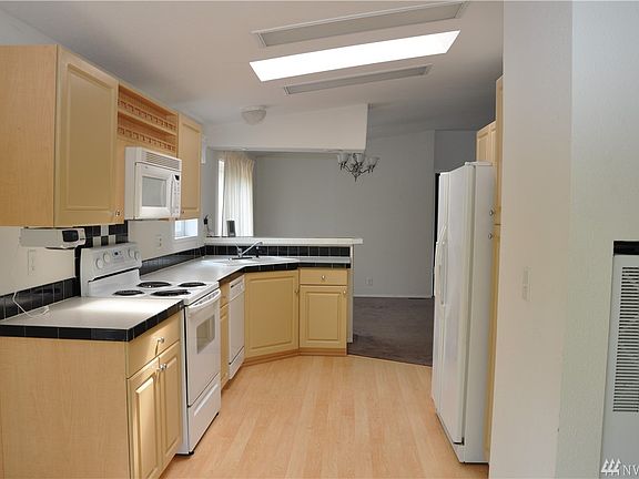 4th image of 20717 Crane Pl