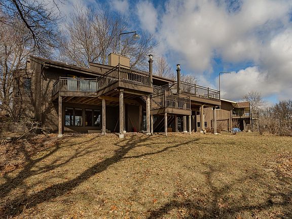 5th image of 1318 21st Ave NE