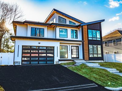 38 Kappius Path, Newton, MA, 02459
