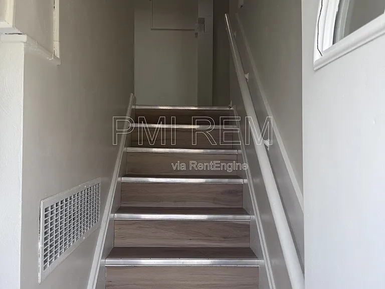 470 Sumner St #2 — Photo 25