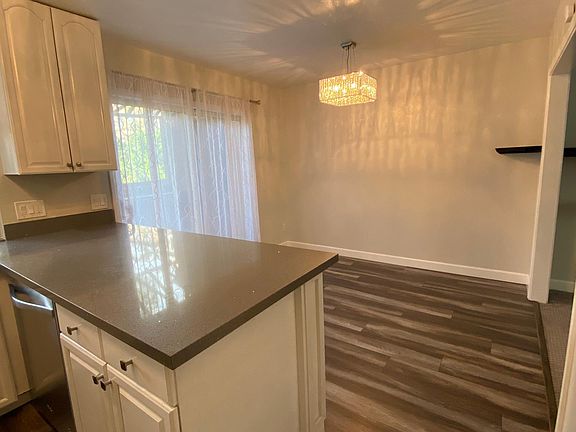 4th image of 7962 Mission Center Ct Unit I