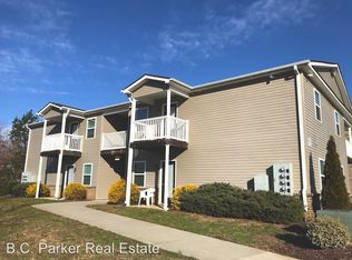 151 Salvet St APT 105, Burlington, NC 27215