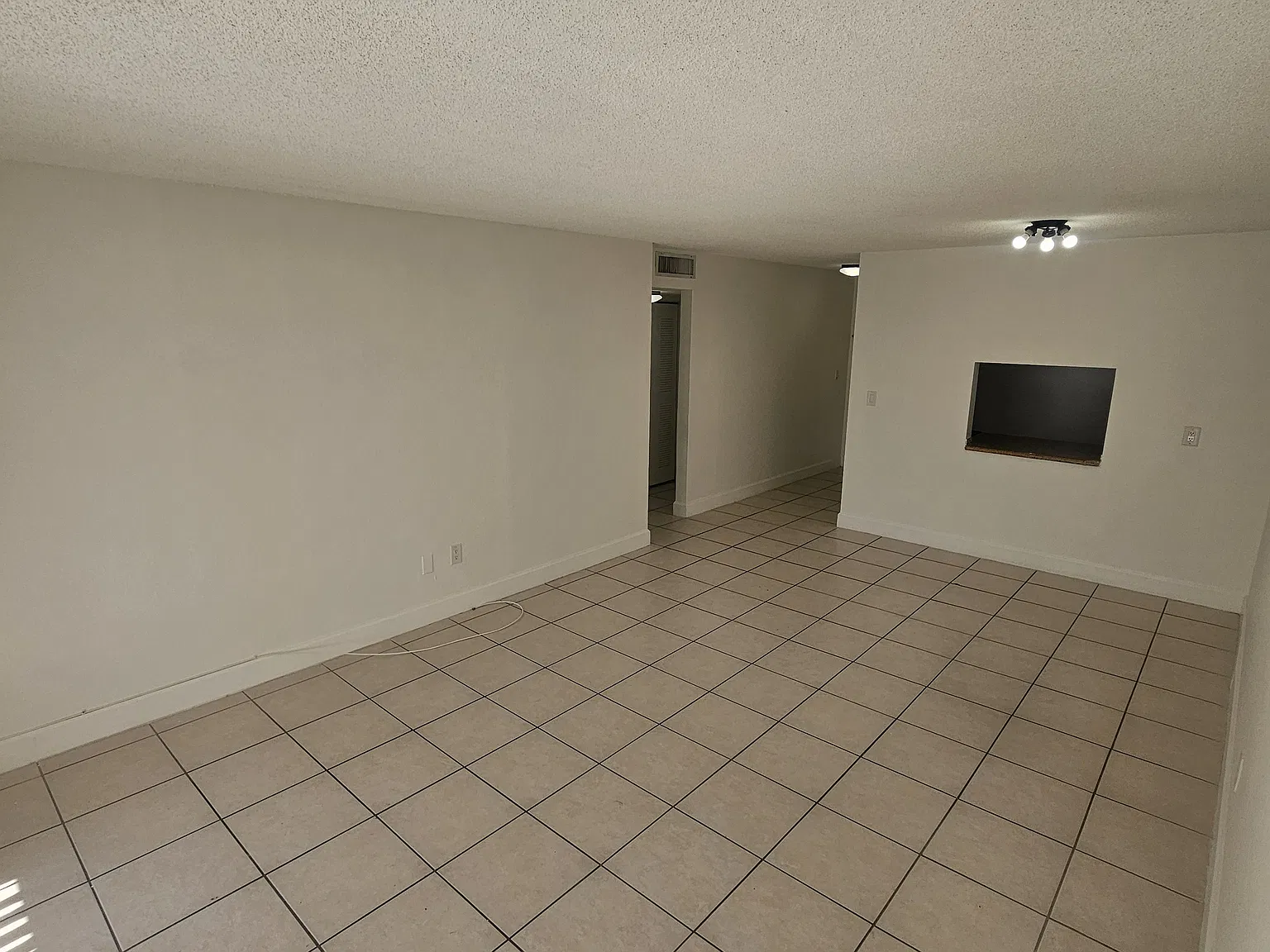 1 bed, 800 sqft, $1,850 — Photo 2