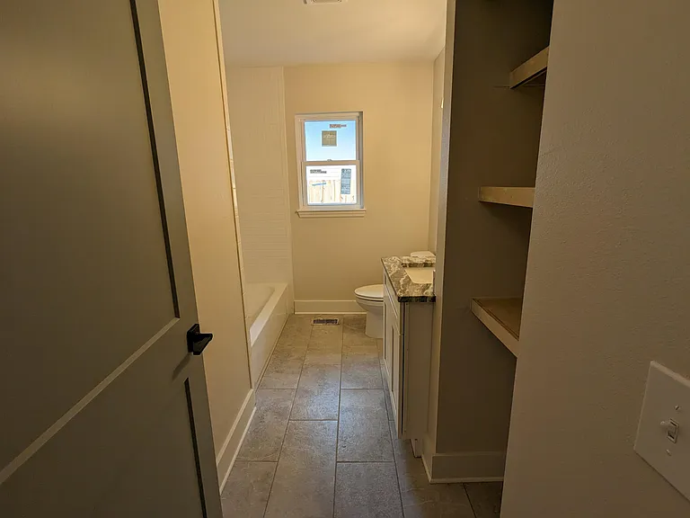 170 W Cherokee St — Photo 20