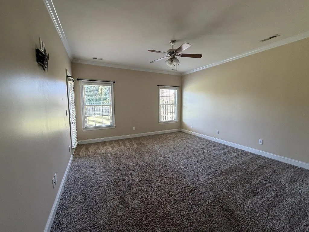 115 Mattie Court — Photo 4