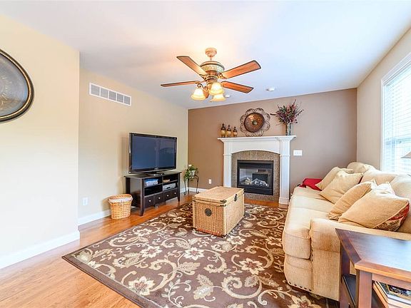 2nd image of 354 Molise Cir