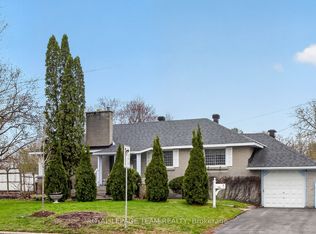 546 Sherbourne Rd, Ottawa, ON K2A3G5