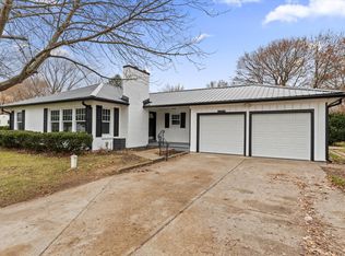 27644 Fawn River Rd, Sturgis, MI 49091