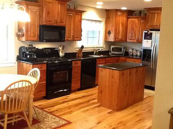4th image of 740 Lindsey Ln