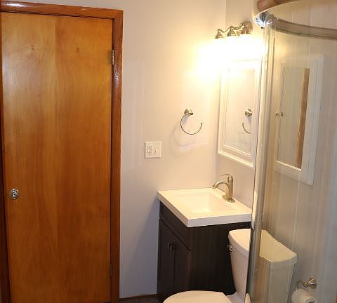 5th image of 1261 Westwood Dr