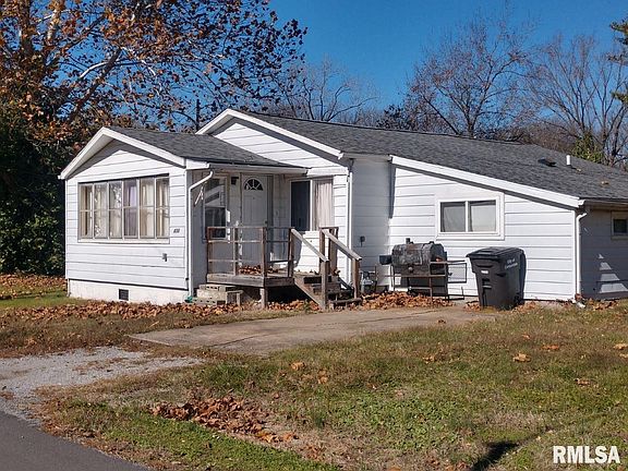 2nd image of 404 E Burke St