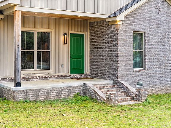 3rd image of 16 Trina Loop