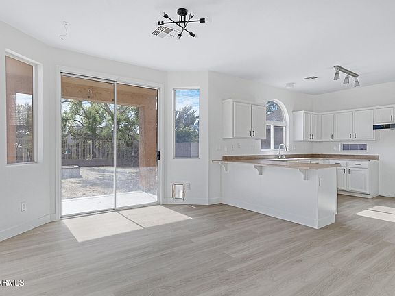 5th image of 6828 S 38TH Drive