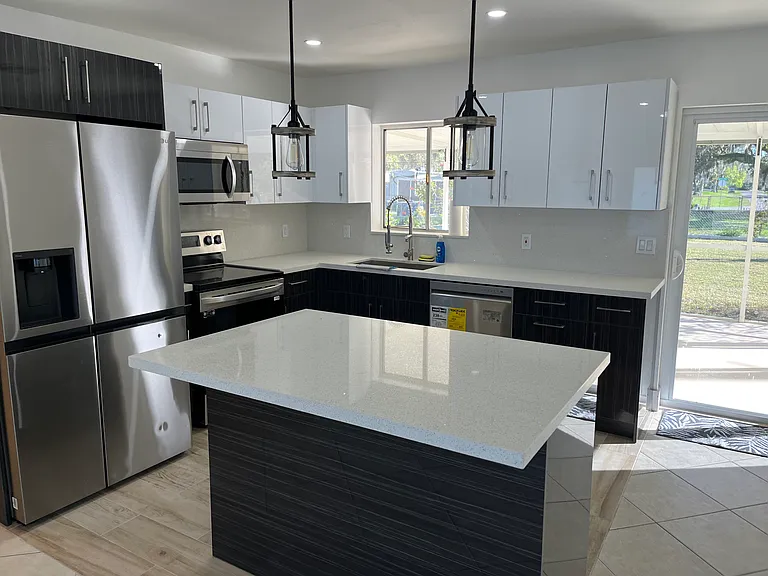 20233 Peachland Blvd — Photo 13