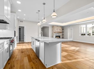 1 Hill Farm Rd #206, Saint Paul, MN 55127