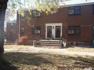 16017 17th Ave, Whitestone, NY 11357