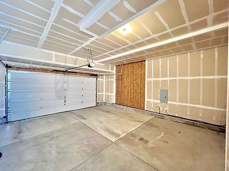 8165 Kettle Drum St — Photo 43