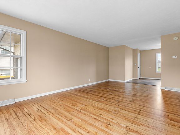 5th image of 6325 Browns Pkwy