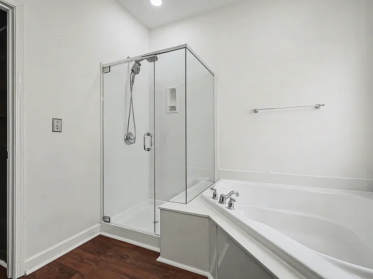 2119 Baggins Ln — Photo 20