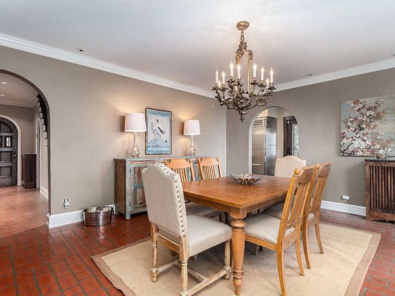 5th image of 4098 N Lake Dr