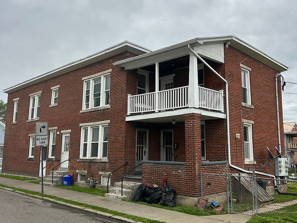 1st image of 102 W 4th St #1