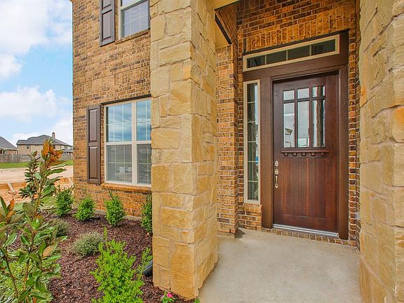 2nd image of 1631 Dominion Heights Ln
