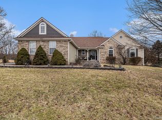 11144 Saddlebrook Dr, Pinckney, MI 48169