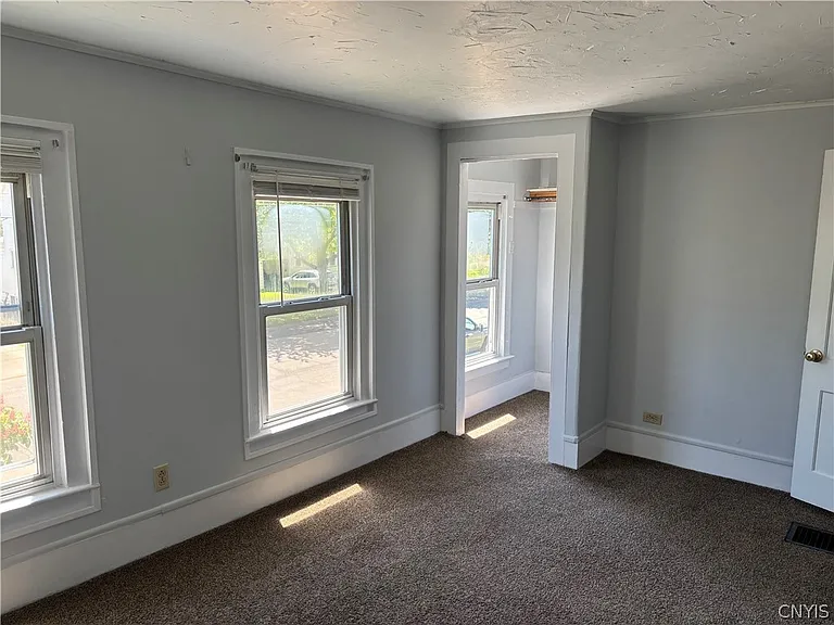 135 W Mohawk St — Photo 10