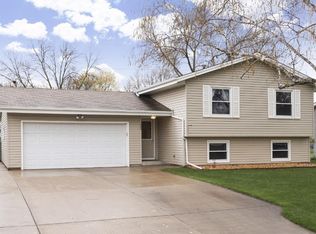 1048 127th Ln NE, Blaine, MN 55434