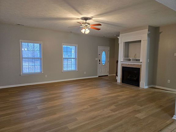 4th image of 126 Carolina Oaks Cir