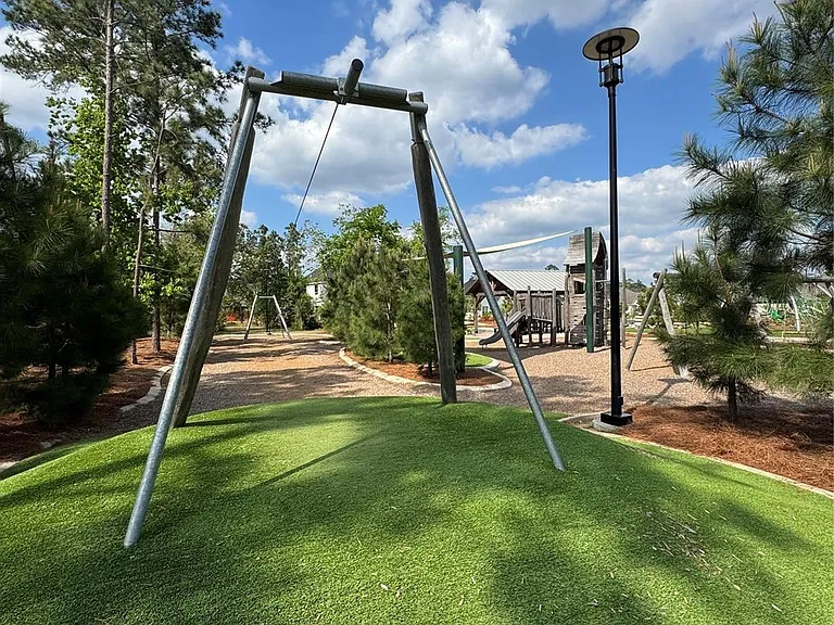 7129 Carriage Light Dr — Photo 42