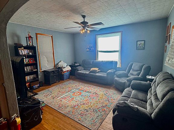 3rd image of 308 N Burke St