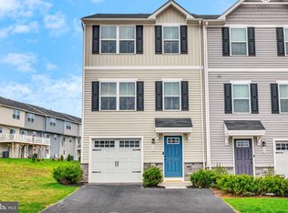 17 Bristoe Station Rd, Taneytown, MD 21787