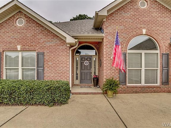 4th image of 3696 Brook Highland Dr